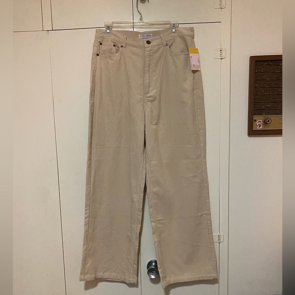 NWT Straight Leg Corduroy Pants Size Large